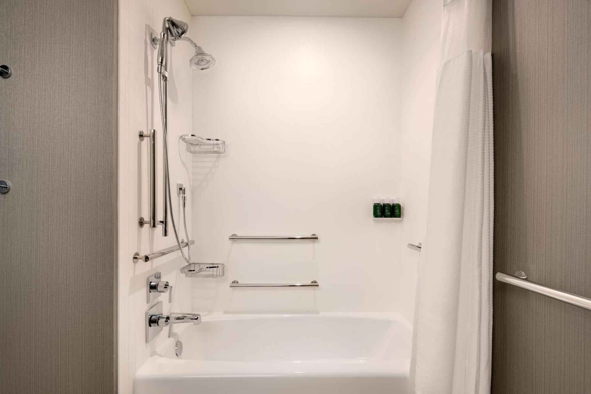 Courtyard By Marriott Atlanta Vinings/Galleria Smyrna Exterior photo
