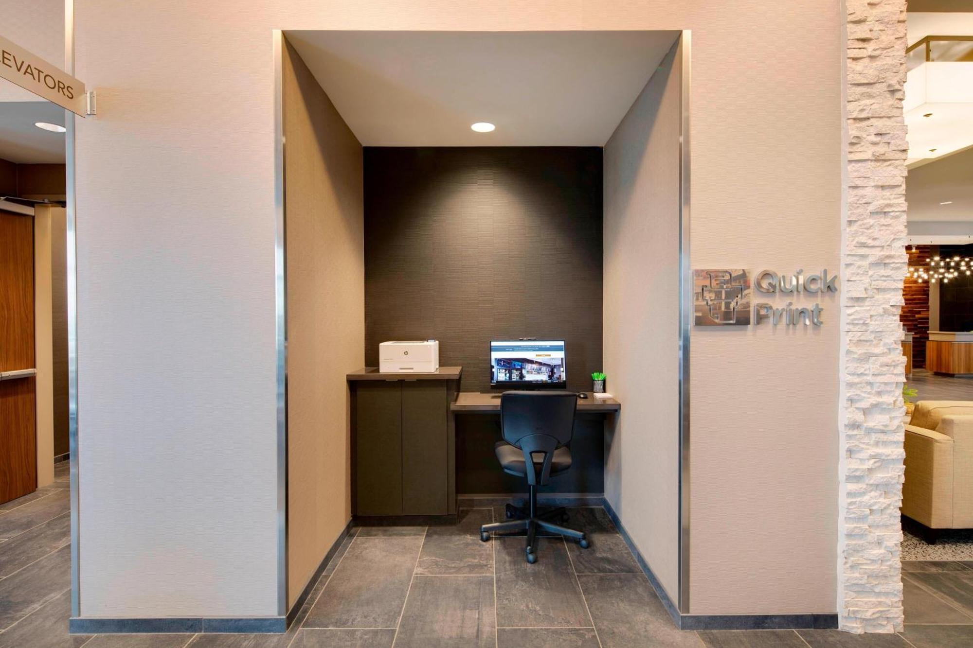 Courtyard By Marriott Atlanta Vinings/Galleria Smyrna Exterior photo
