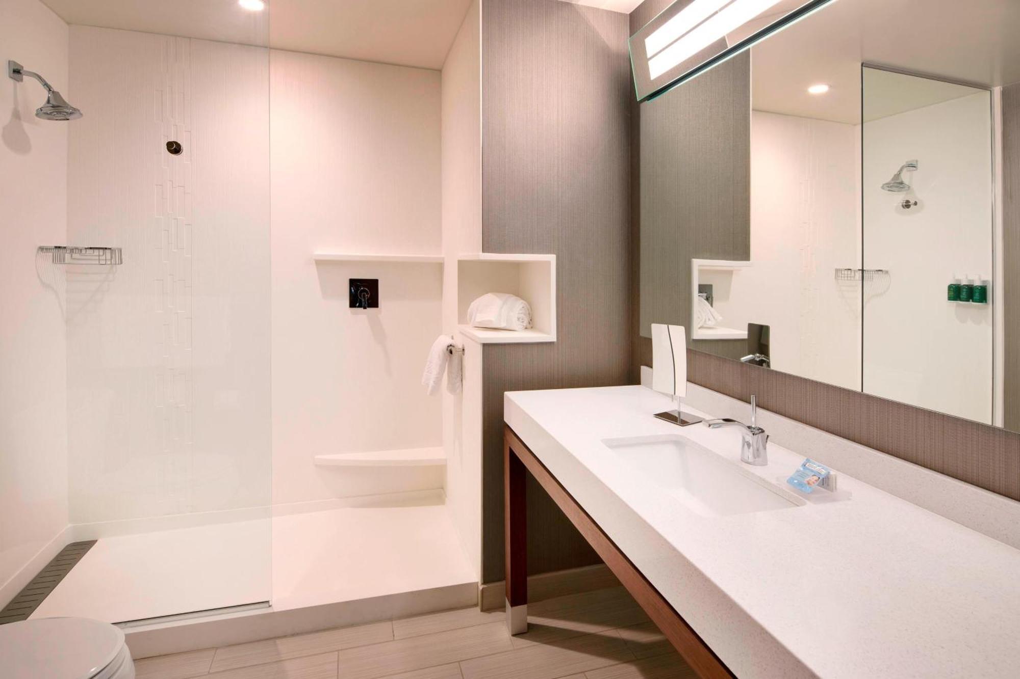 Courtyard By Marriott Atlanta Vinings/Galleria Smyrna Exterior photo